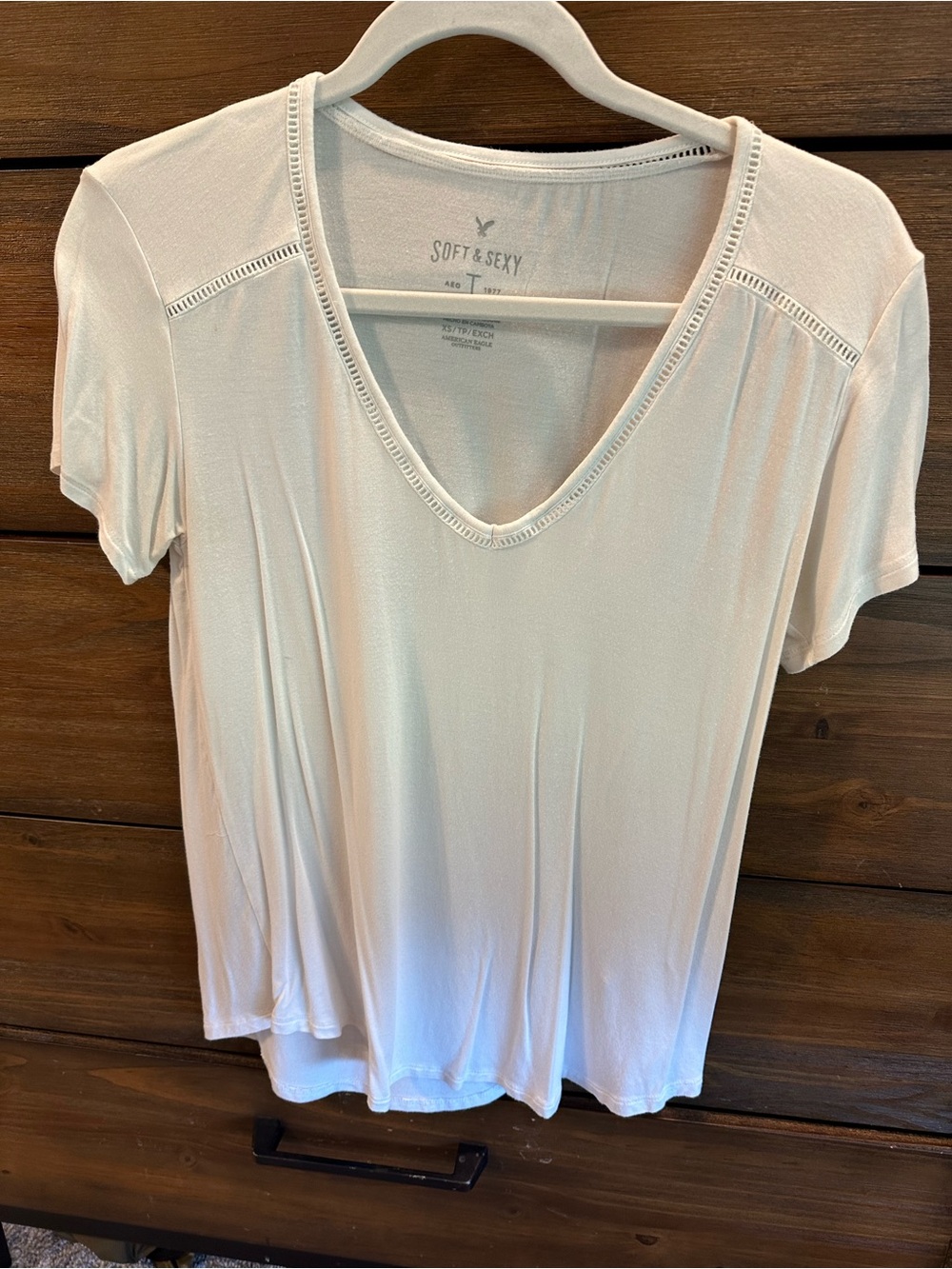 American Eagle Outfitters Soft & Sexy White V-Neck Short Sleeve Tee